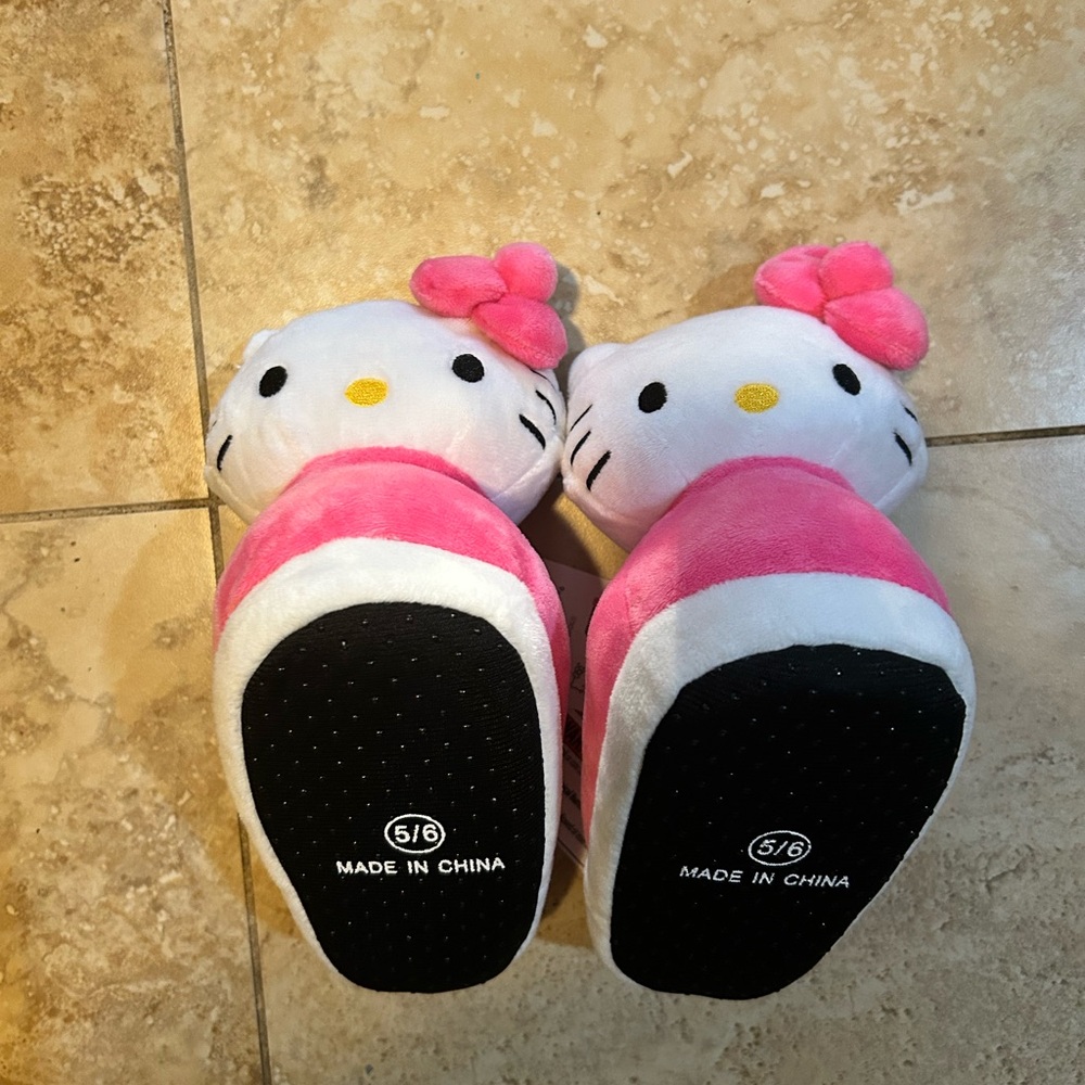 Hello Kitty Pink and White Plush Slippers Toddler size 5/6